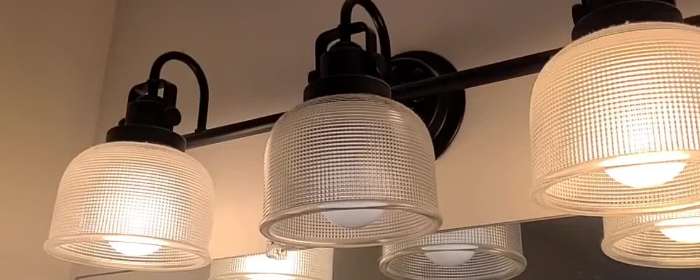 2 - Flickering Lights