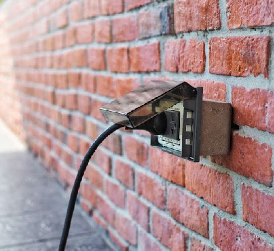 Outdoor Weather Proof Power Point Installation
